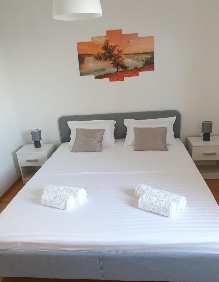 Apartment Zadoda Omiš Екстериор снимка