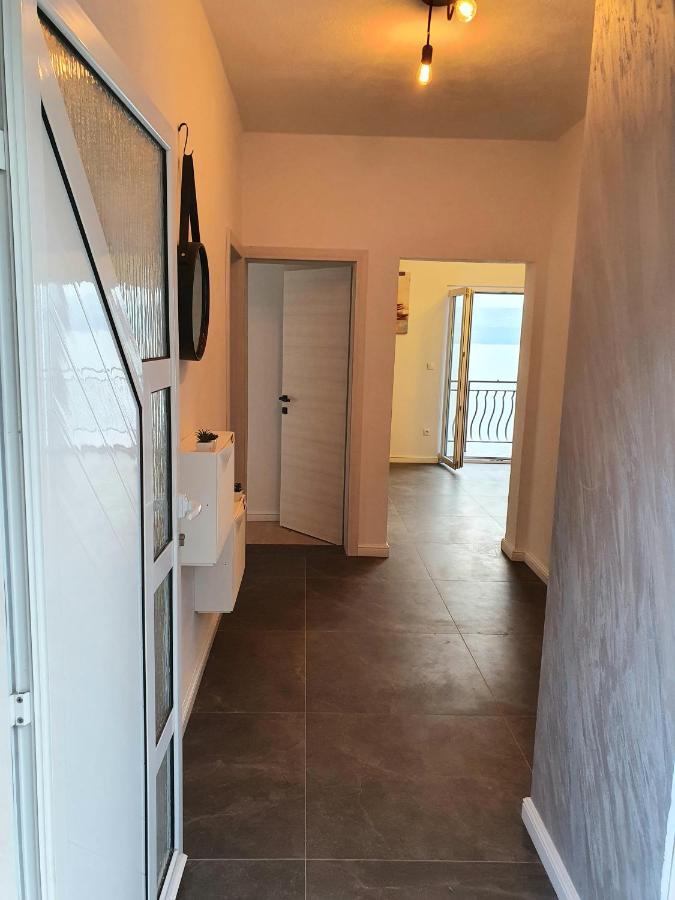 Apartment Zadoda Omiš Екстериор снимка
