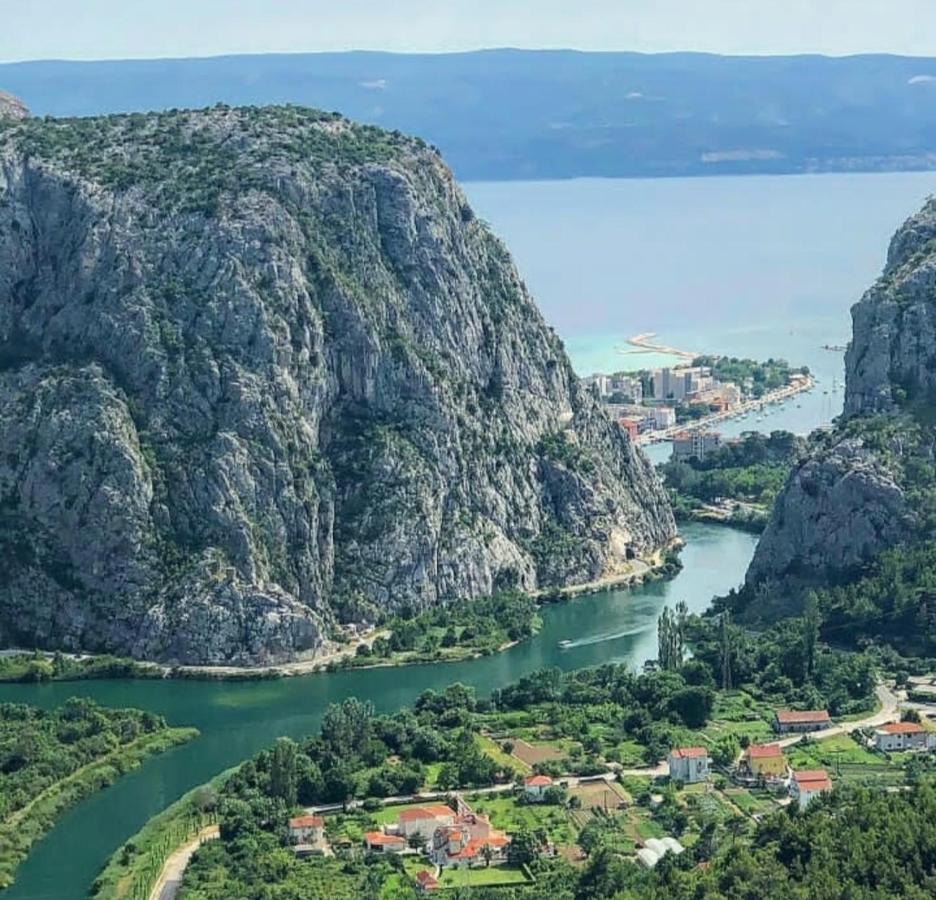 Apartment Zadoda Omiš Екстериор снимка
