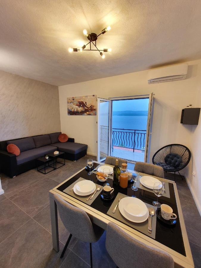 Apartment Zadoda Omiš Екстериор снимка